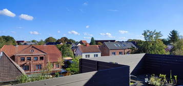 Schöne 3 Zimmer Wohnung mit Dachterrasse