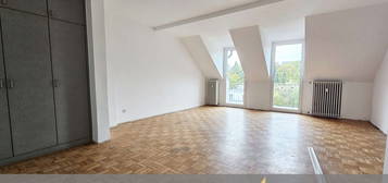 Tolle Dachgeschosswohnung mit Parkettboden, Marmorbad und Balkon in Gevelsberg - WE07