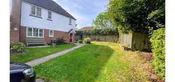 3 bed semi-detached house for sale