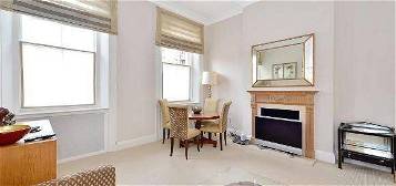 Flat to rent in Abercorn Place, St Johns Wood, London NW8
