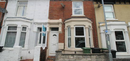 2 bedroom terraced house