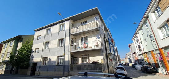 ALİ ÇİFTER' DEN EMEK MAHALLESİNDE SATILIK 3+1 KOMBİLİ DAİRE