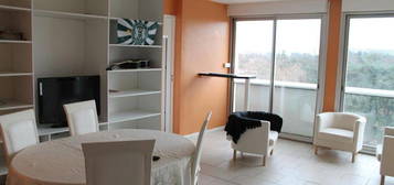 Location appartement 4 pièces 84 m²