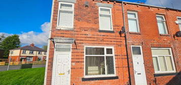 Terraced house to rent in Thornton Close, Farnworth, Bolton BL4