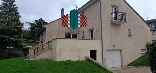 Maison  à vendre, 5 pièces, 4 chambres, 121 m²