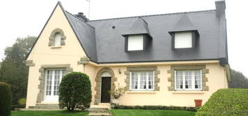 Maison  à vendre, 6 pièces, 4 chambres, 131 m²