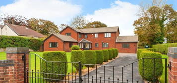 5 bedroom detached house for sale