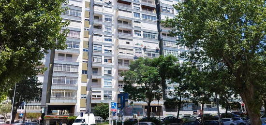 Apartamento T5 à venda em Centro Carnaxide