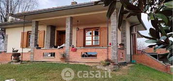 Villa in Via Cavour 50/bis