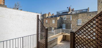 Flat for sale in Stadium Street, London SW10