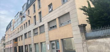 Appartement à vendre, 5 pièces, 144 m², Étage 0/–
