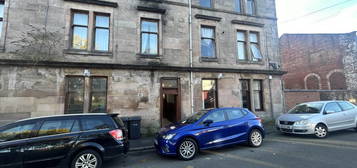 Flat to rent in Macdougall Street, Greenock PA15