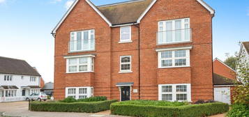 Flat for sale in Corliss Vale, Wouldham, Rochester, Kent ME1