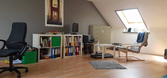 ab sofort helle 1 Zimmer Wohnung mit wunderschönen Blick