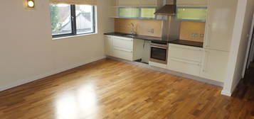 2 bed flat to rent