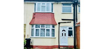 4 bed terraced house to rent