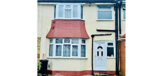 4 bed terraced house to rent