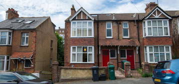 7 bedroom terraced house