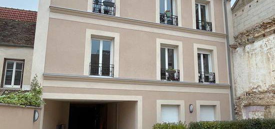 Appartement f2 refait a neuf