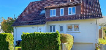 2-Familienhaus mit schönem Garten in ruhiger Top-Lage von Ehingen