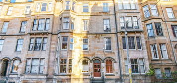 3 bed flat for sale