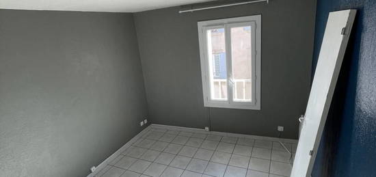 Appartement  à louer, 2 pièces, 1 chambre, 40 m²