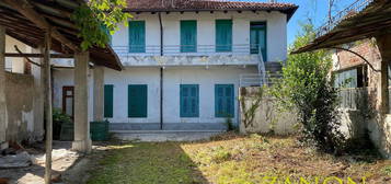 Casa accostata - Gorizia