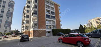 23Nisan Mahallesinde 180m² 4+1 Daire