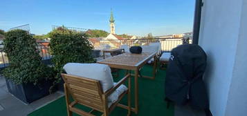 Grieskirchen Zentrum: Großzügige Wohnung mit riesiger Loggia + Dachterrasse