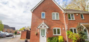 3 bed semi-detached house for sale