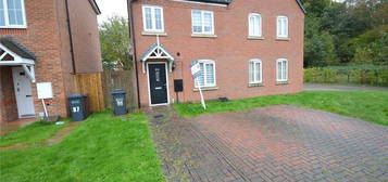 3 bedroom semi-detached house to rent