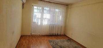 Apartament 2 camere decomandate, Valea Roșie