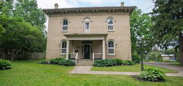 40 Oakhill Dr, Brantford, ON N3T 1R1