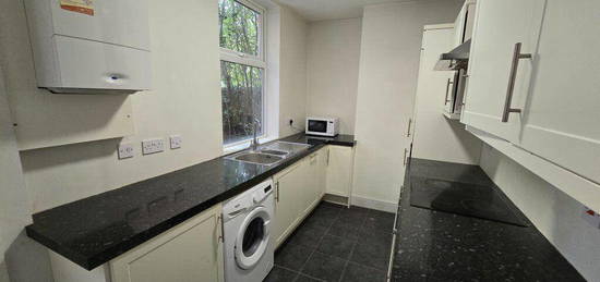 4 bedroom terraced house