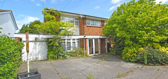 Detached house to rent in Shoebury Road, Southend-On-Sea SS1