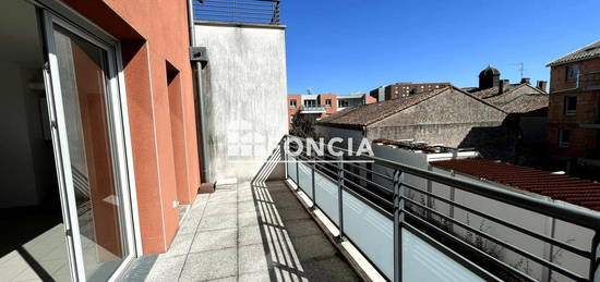 TOULOUSE - Cartoucherie - Appartement de type 3 avec terrasse et parking en sous sol