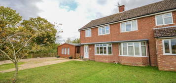 3 bedroom semi-detached house