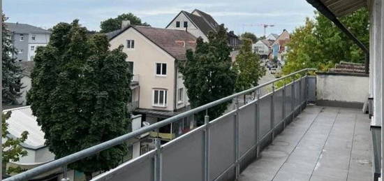 3-Zimmer-Wohnung im 3 OG mit zwei Balkonen zentral in Achern