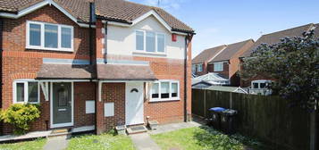 3 bedroom semi-detached house to rent