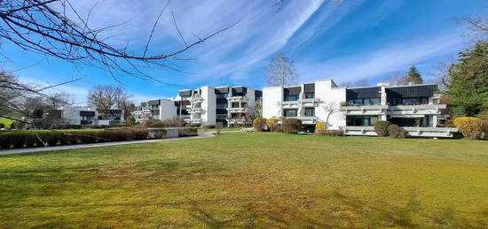 PARKWOHNUNG MIT GROßER LOGGIA