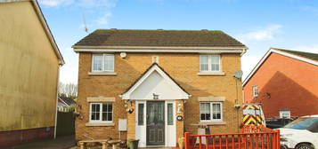 3 bed detached house for sale