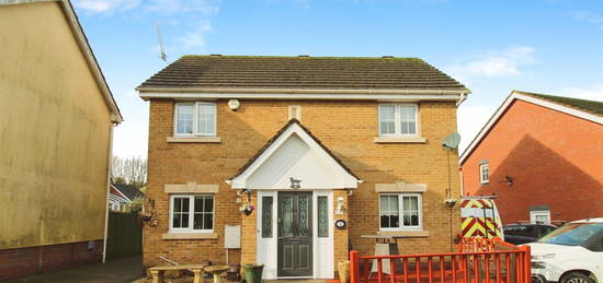 3 bed detached house for sale