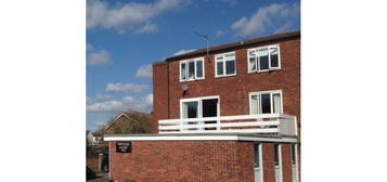 2 bed maisonette to rent