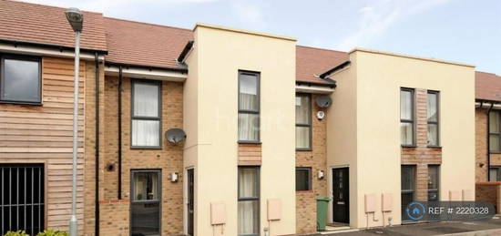 3 bedroom terraced house