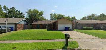 1109 W Nashville St, Broken Arrow, OK 74012