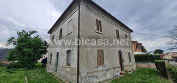 Casa indipendente in vendita in via Giacomo Matteotti