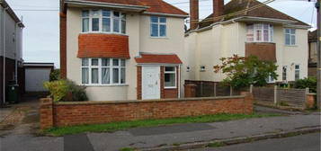 3 bedroom detached house to rent