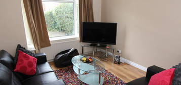 4 bed shared accommodation to rent