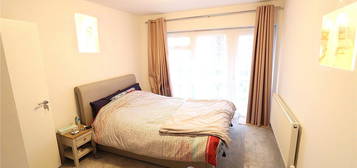 Flat to rent in September Way, Stanmore HA7