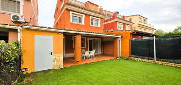 Casa adosada en venta en Lloma del Colbi, de la, Moncada